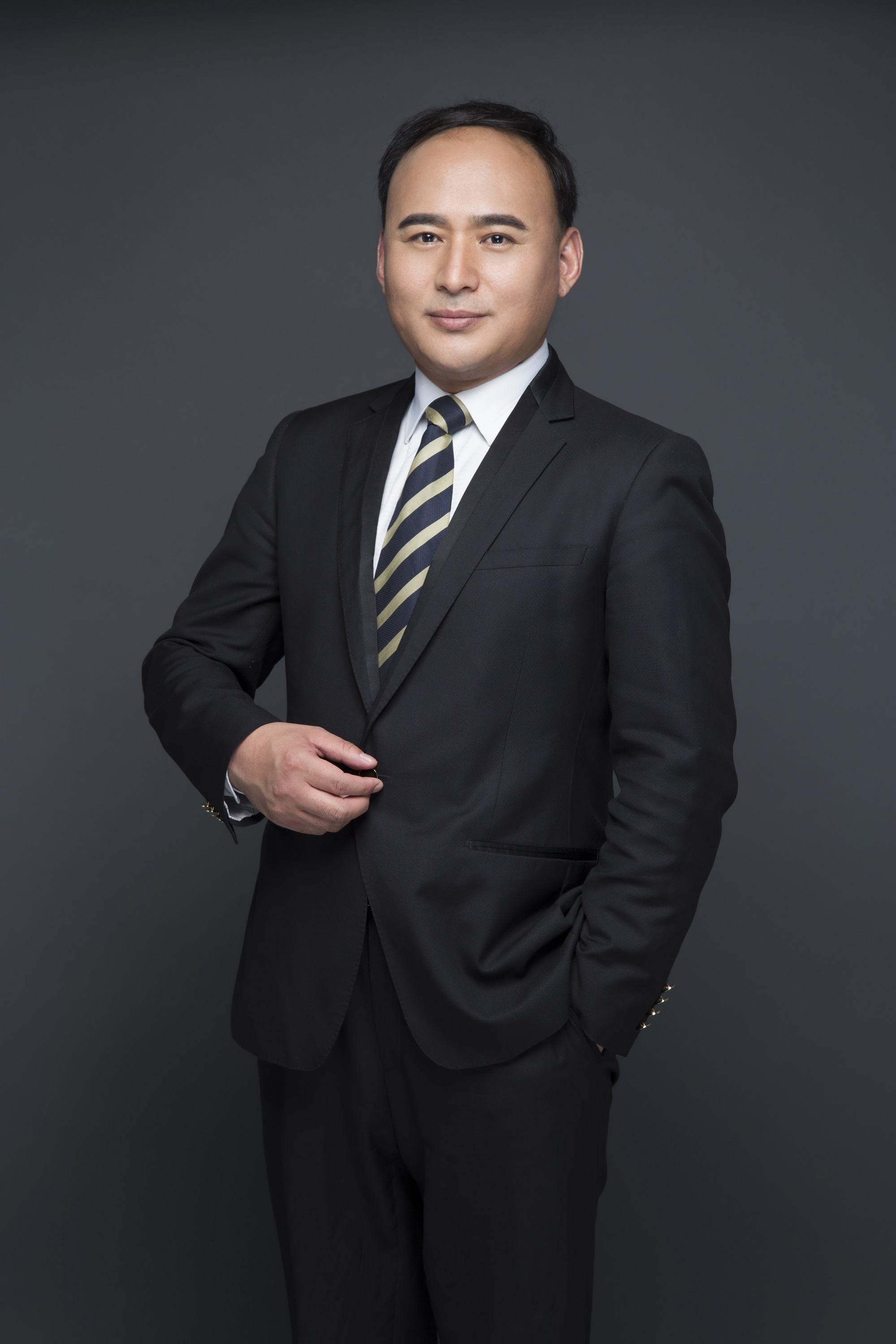谢家登 项目运营总监